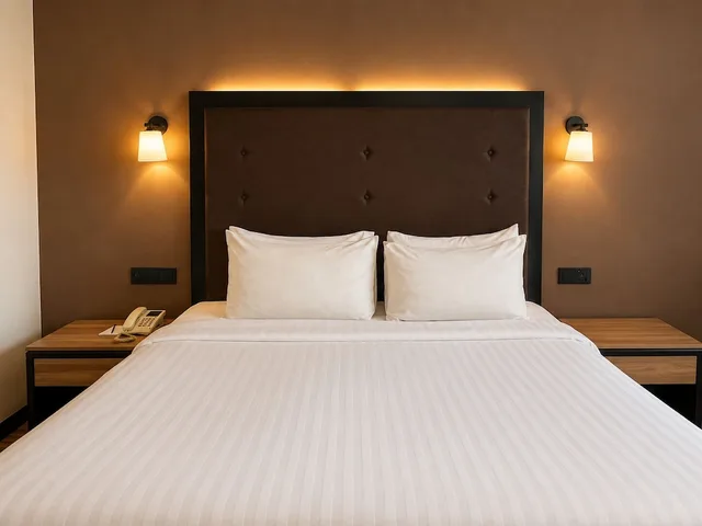غرفة ديلوكس بسرير كينج، Impiana Hotel Ipoh 2/5