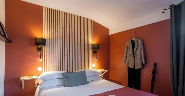 غرفة كلاسيكية بسرير كوين بإطلالة على المدينة، Hotel Madame 2/10