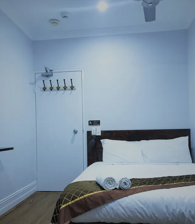 غرفة بسرير مزدوج بحمام خاص، Newtown Cozystays 5/10