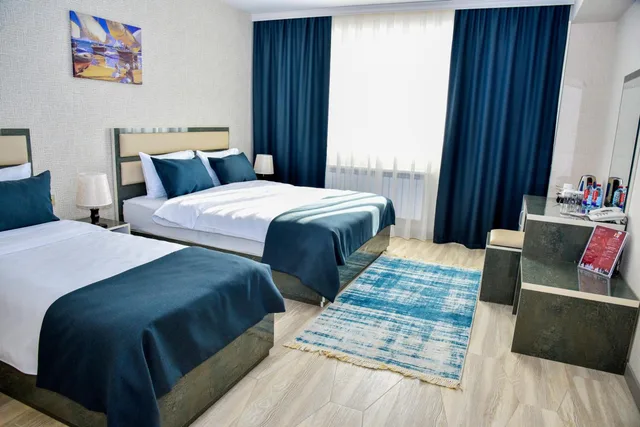 غرفة ديلوكس بسريرين منفصلين، Supreme Hotel Baku 1/1