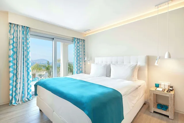 2 Bedrooms, Lagoon, Infinity, Suite, 2 King Beds، 7Pines Resort Ibiza 2/4