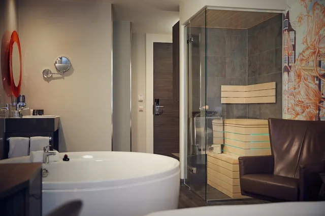 Wellness, King Bed، Inntel Hotels Amsterdam Centre 4/4