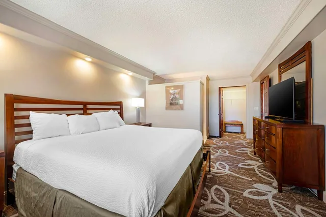 جناح بسرير كينج مع أريكة بمطبخ، Best Western Plus Mid Nebraska Inn & Suites 2/5