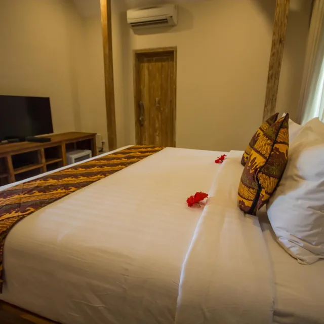2 Bedrooms, Joglo, Villa, Private Pool, Suarti Boutique Village 9/10