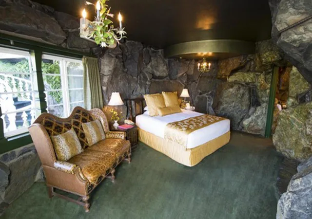 Yosemite, Rock، Madonna Inn 1/1