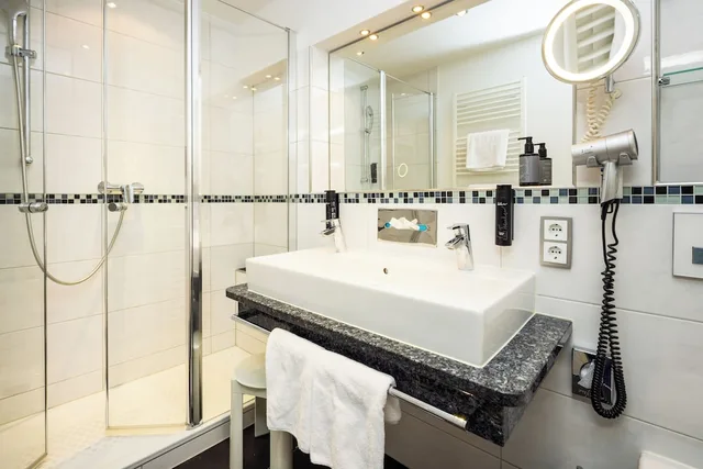 غرفة سوبيريور بسرير كينج، Hotel Alpenhof 4/5