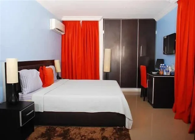 غرفة قياسية بسرير كينج بإطلالة على المسبح، Hotel Villa Picasso 3/10