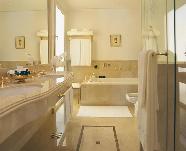 جناح جونيور بسرير كوين، Alvear Palace Hotel 4/5