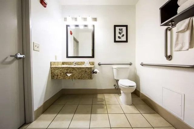 جناح بسرير كينج بغرفة نوم واحدة مع أريكة، Country Inn And Suites By Radisson Tucson City Center Az 4/4