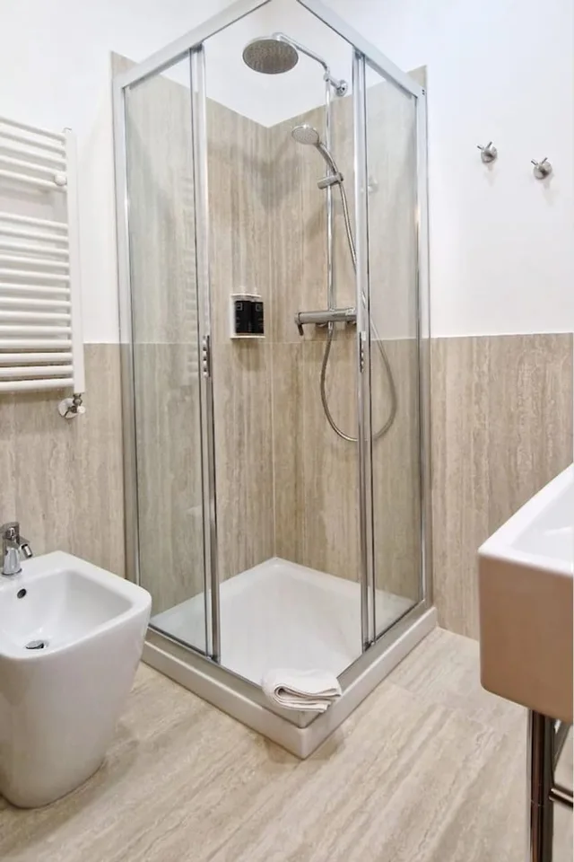غرفة ثلاثية، Boncompagni Suite 8/8