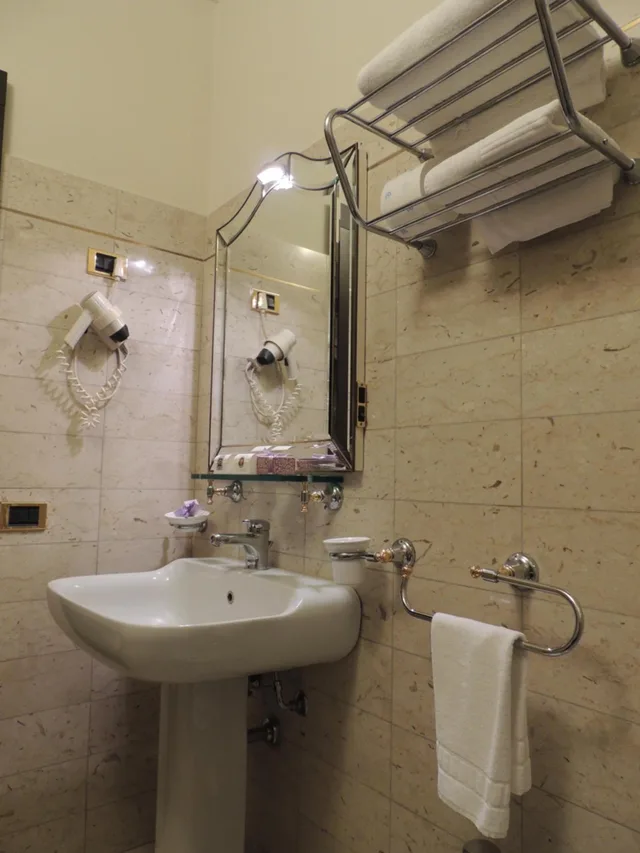 جناح بشرفة، Hotel Verdi Boutique Hotel 6/6
