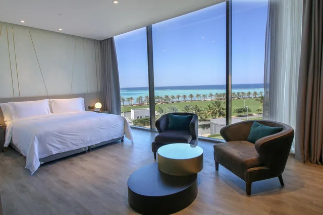 استوديو بإطلالة على البحر، فندق فيوز(Views Hotel And Residence) 1/2