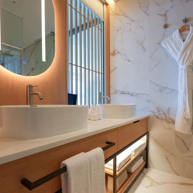 Suite, 2 King Beds, Homm Marina Sokcho 6/7