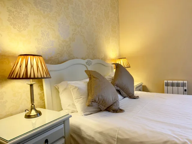 غرفة بسرير كينج في الطابق الأرضي، The Crescent Guest House 6/10