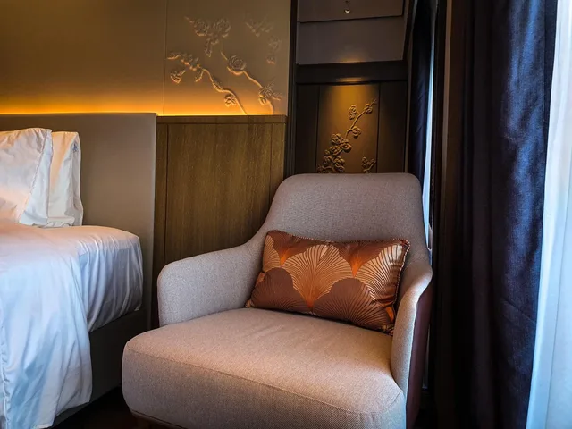 غرفة بريميوم بسريرين منفصلين بإطلالة على البحر، Howard Johnson Plaza by Wyndham Blue Bay Sihanoukville 2/4