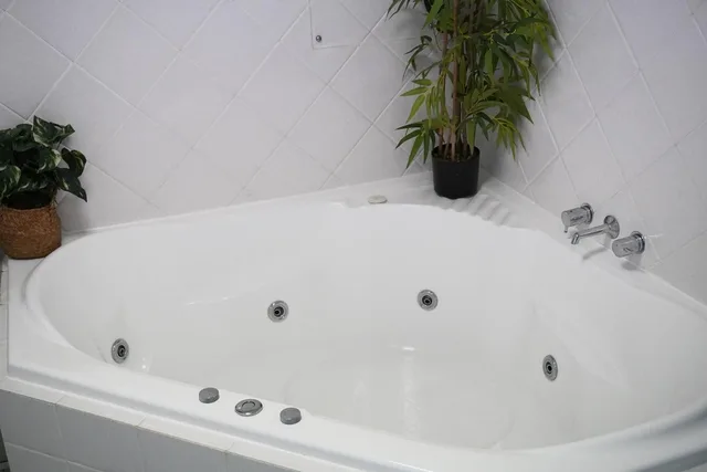 1 Bedroom, Spa, Suite, King Bed، HERITAGE CAIRNS 5/6