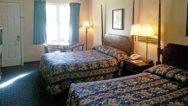 غرفة بسريرين مزدوجين لذوي الإعاقة، Stratford Motor Inn East Ellijay 2/4