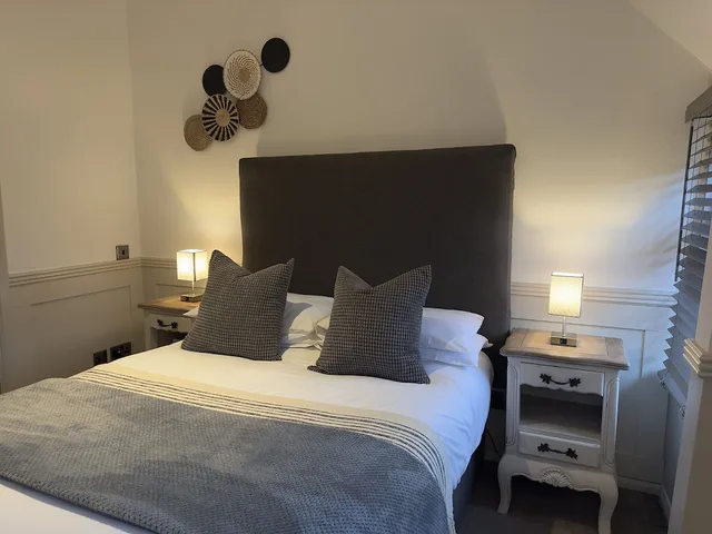 Standard, Double Bed, The Blue Anchor 1/3