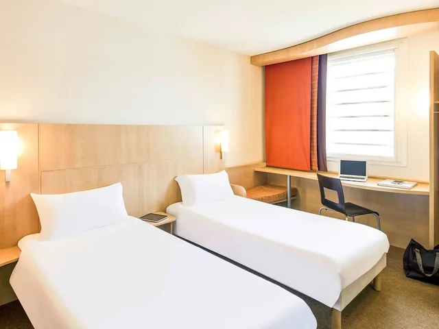 غرفة قياسية بسريرين منفصلين، ibis Cannes Mandelieu 2/7