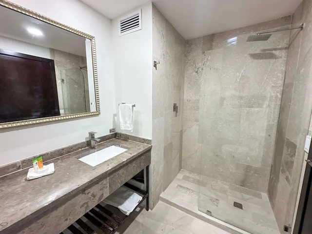 Standard, 2 Queen Beds, Best Western Plus Sacramento 5/6