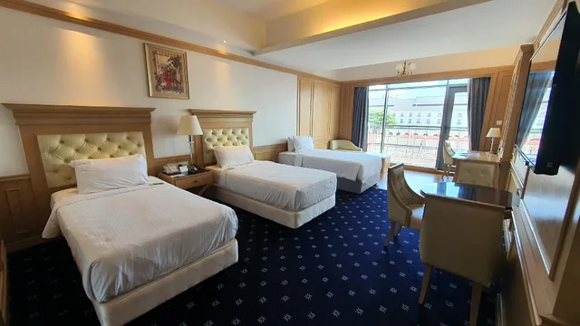 غرفة ثلاثية، Royale Chulan Penang 1/2