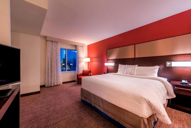 غرفة بسرير كينج لذوي الإعاقة، Residence Inn Nashua 1/10