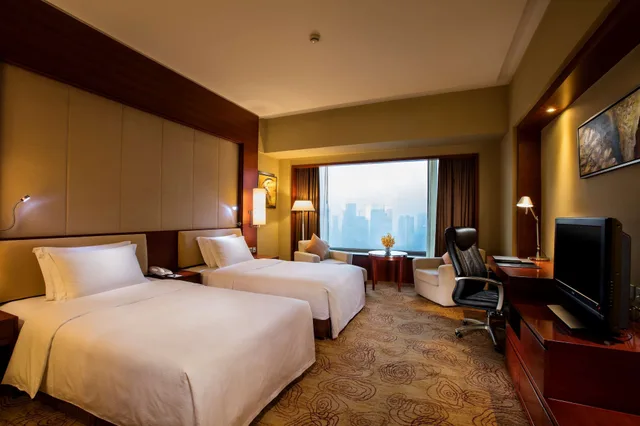 غرفة تنفيذية بسريرين منفصلين مع دخول صالة النادي، Hilton Hefei 1/4