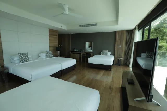 جناح عائلي، Escala Tagaytay 1/1