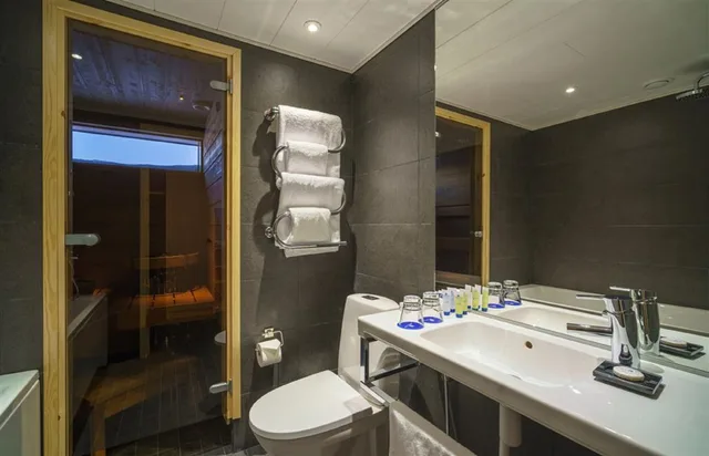 Suite, Twin Beds, with View, Sofa, Sauna، Star Arctic Hotel 9/10