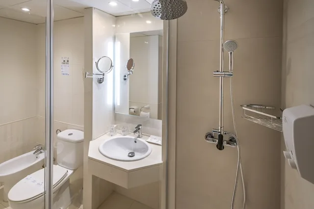 غرفة مفردة بسرير كوين، GHT Oasis Tossa & Spa 7/8