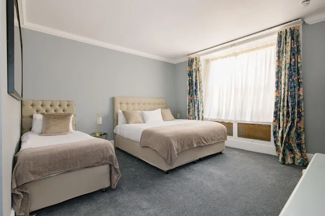 غرفة عائلية ثلاثية، Abbey Court Hotel Notting Hill 1/1