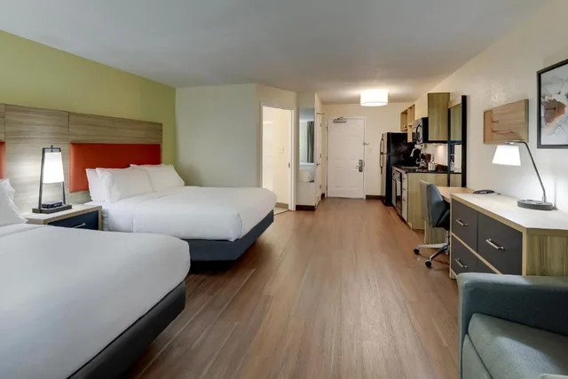 استوديو بسريرين كوين، Candlewood Suites Lexington 6/10