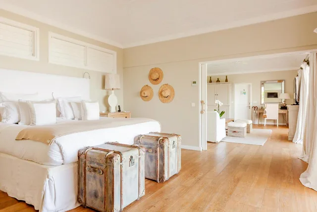 جناح بشرفة، Hotel Le Toiny 1/4
