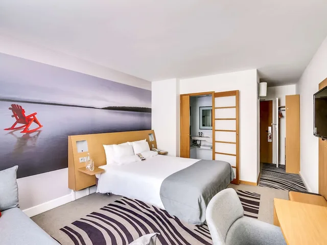 غرفة كلاسيكية عائلية بسرير مزدوج مع أريكة مع أريكة، Novotel Paris Centre Gare Montparnasse 2/7