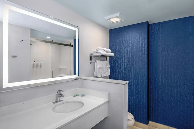 غرفة بسريرين كوين لذوي الإعاقة، Fairfield Inn And Suites By Marriott Edmonton North 5/5