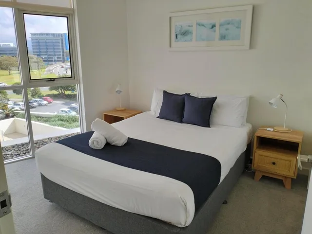 شقة بإطلالة على البحر بـ3 غرف نوم، Kirra Surf Apartments 1/10