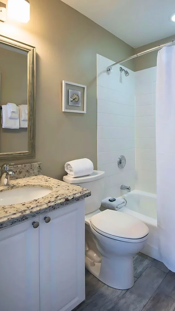 فيلا بسرير كينج وسريرين كوين بـ3 غرف نوم مع أريكة، Hawks Cay Resort 6/7