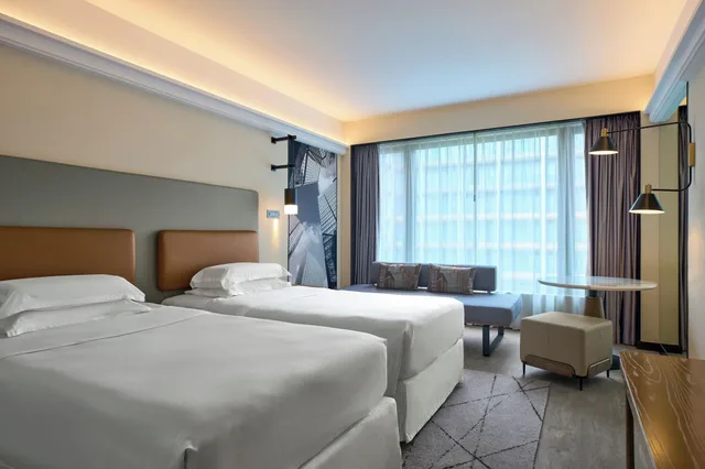 غرفة قياسية بسريرين منفصلين، Sheraton Hong Kong Hotel And Towers 1/2