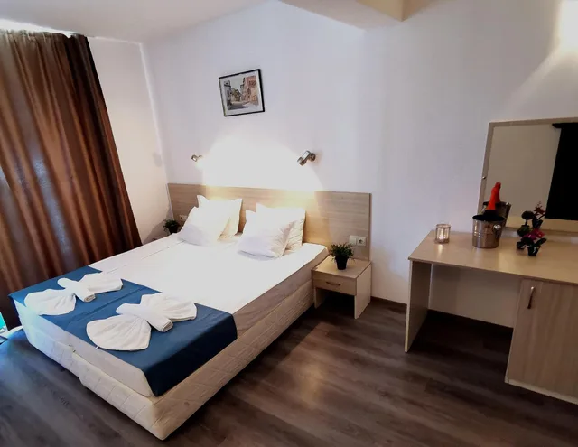 غرفة بسرير مزدوج بإطلالة على البحر، Hotel Largo 4/10