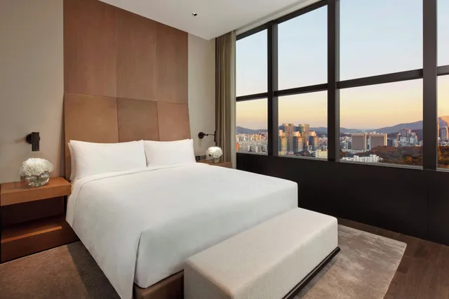 جناح تنفيذي تنفيذي بغرفة نوم واحدة مع دخول الصالة، Jw Marriott Seoul 1/2