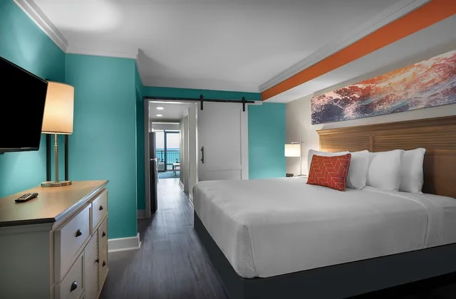Suite, King Bed, Murphy Bed, Ocean Front, Sofa، Grande Cayman Resort 1/2