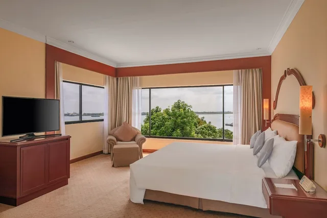 River, Executive, Suite, King Bed، Cambodiana Hotel 5/9