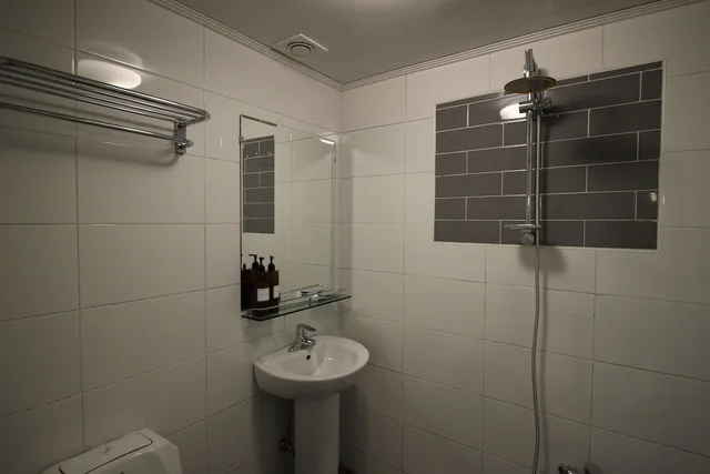 غرفة قياسية بسريرين منفصلين، Bunk Guest House - Hostel 3/3