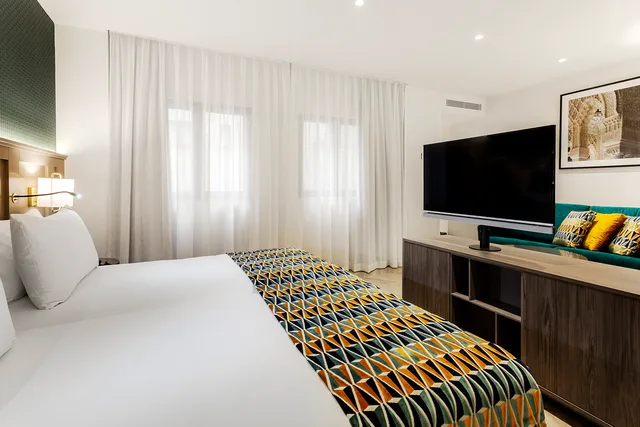 غرفة عائلية، Eurostars Puerta Real 2/3