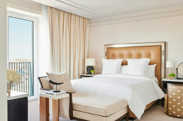 جناح بسرير كينج بغرفة نوم واحدة، Four Seasons Hotel Madrid 3/5