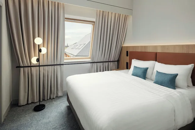 استوديو بسرير كينج مع أريكة، Courtyard By Marriott Pilsen 1/6