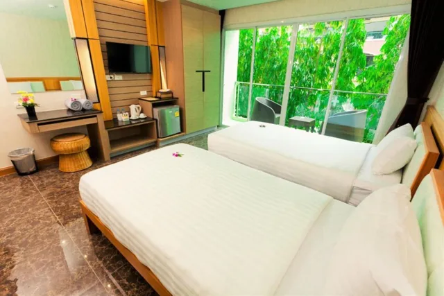 غرفة سوبيريور بسرير كينج بشرفة، Anda Beachside Hotel 4/10