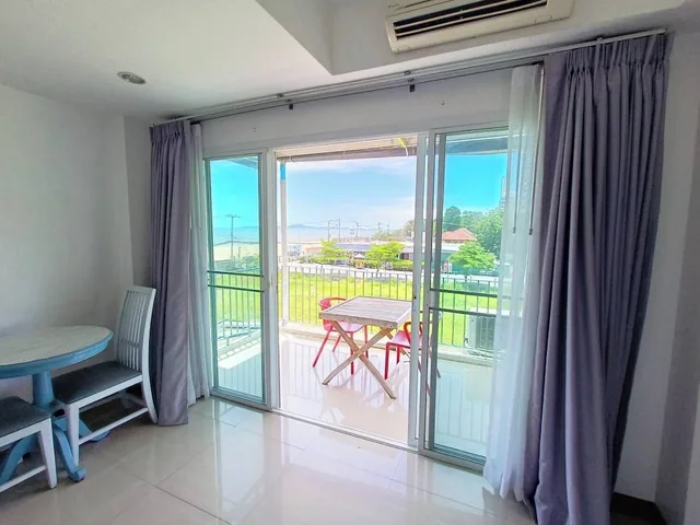 غرفة غراند ديلوكس بسرير مزدوج بإطلالة على البحر، KP Seaview Jomtien 7/9