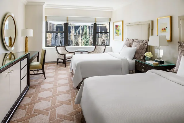 Skyline, 2 Double Beds, Cathedral View، Lotte New York Palace 1/2