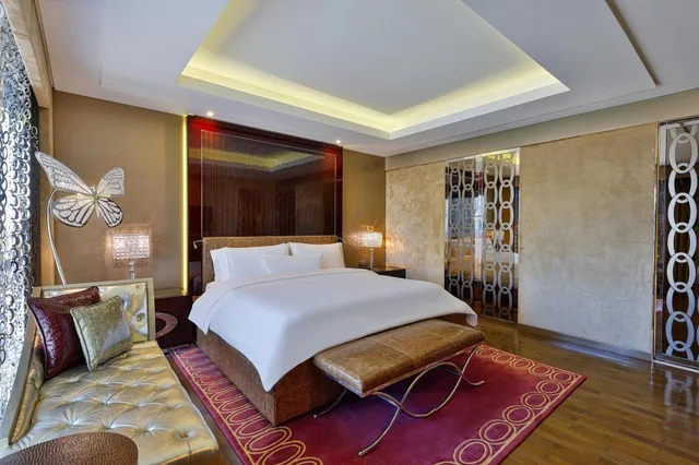 جناح بسرير كينج، The Westin Hotel Bahrain City Centre 3/6